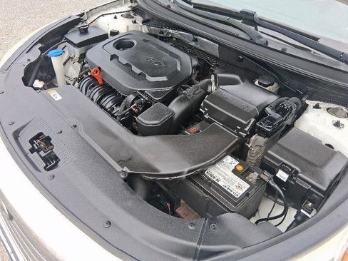 Used 2015 Hyundai Sonata SE image 39