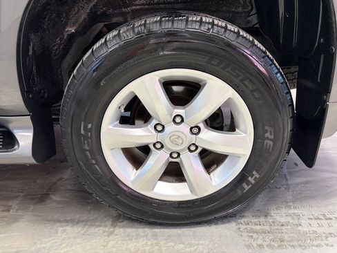 Used 2012 Lexus GX 460 image 34