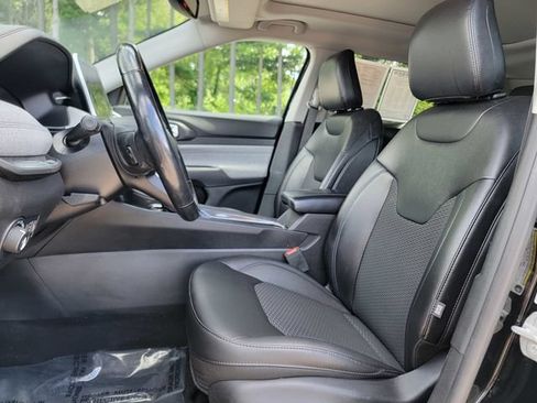 Certified 2022 Jeep Compass Latitude w/ Sun and Sound Group AWD/4WD image 21