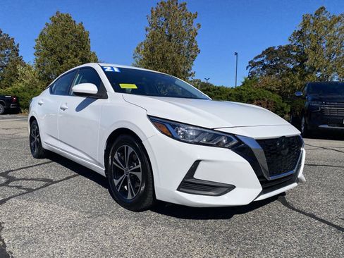 Used 2021 Nissan Sentra SV image 1