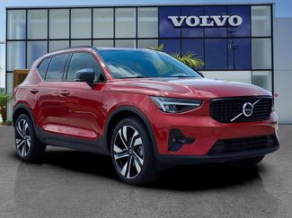 Certified 2023 Volvo XC40 B5 Ultimate w/ Protection Package Premier AWD/4WD video 1