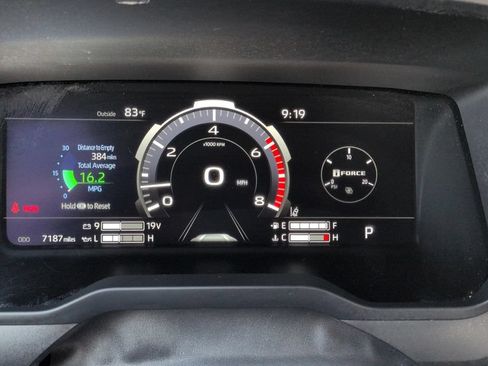 Used 2026 Toyota Tundra Limited AWD/4WD image 21