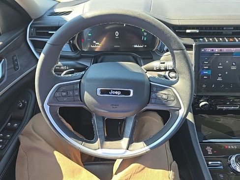 Used 2022 Jeep Grand Cherokee Limited 4xe AWD/4WD image 23