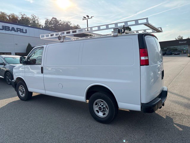 Used 2022 GMC Savana 2500 RWD image 3