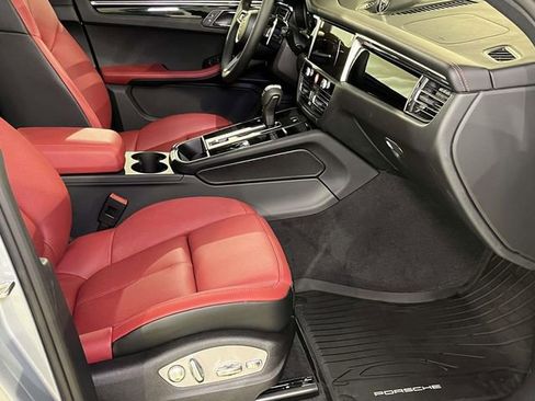 New 2026 Porsche Macan AWD/4WD image 24