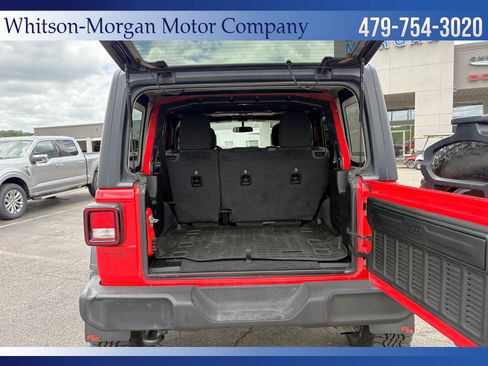 Used 2020 Jeep Wrangler Unlimited Sport AWD/4WD image 31