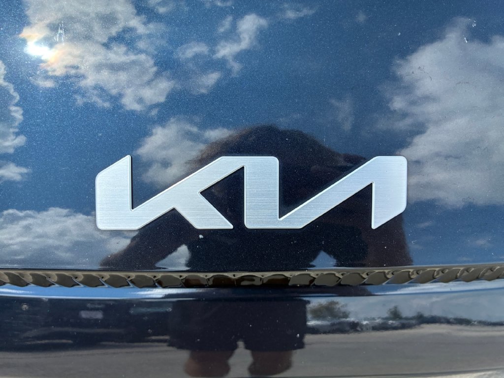 Used 2024 Kia EV6 Light AWD/4WD image 32