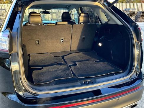 Used 2018 Ford Edge Titanium image 27