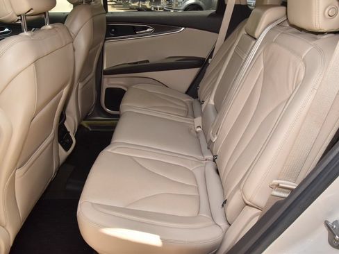 Used 2020 Lincoln Nautilus Reserve w/ Equipment Group 201A AWD/4WD image 14