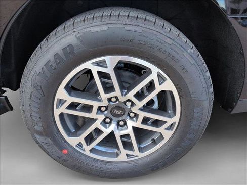 New 2026 Ford Expedition Active image 10