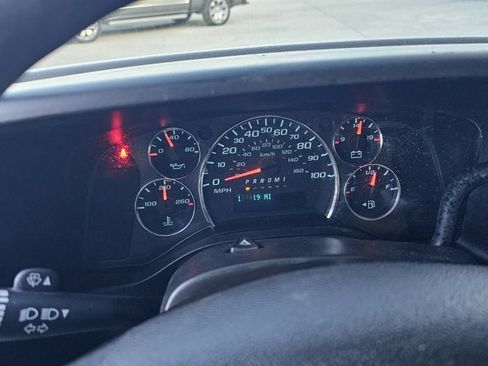 Used 2019 Chevrolet Express 3500 Work Van 2D Chassis w/ Power Convenience Package image 10