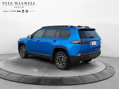 New 2026 Jeep Cherokee Laredo image 14