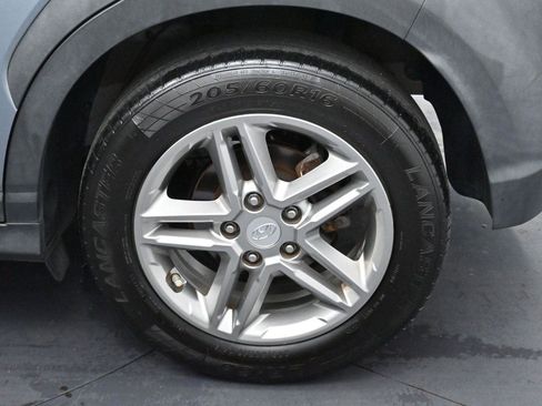 Used 2019 Hyundai Kona SE FWD image 31