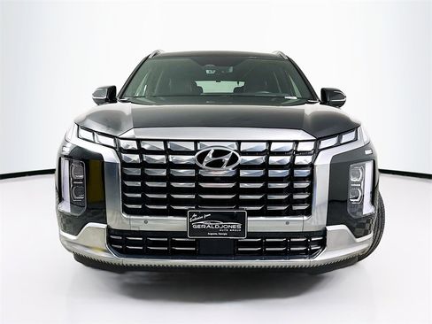 Used 2024 Hyundai Palisade Calligraphy image 5