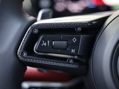 New 2025 Porsche Cayenne Turbo image 38