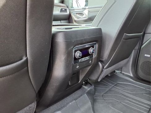 Used 2021 Chevrolet Tahoe Z71 AWD/4WD image 12