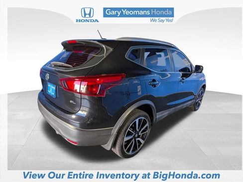 Used 2017 Nissan Rogue Sport SL FWD image 6