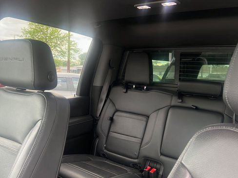 Used 2022 GMC Sierra 2500 Denali AWD/4WD image 21