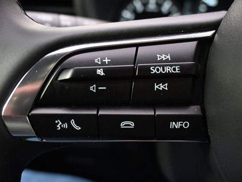 Certified 2025 MAZDA MAZDA3 s Sport image 33