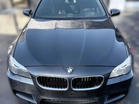 Used 2013 BMW M5 w/ Executive Pkg RWD image 9