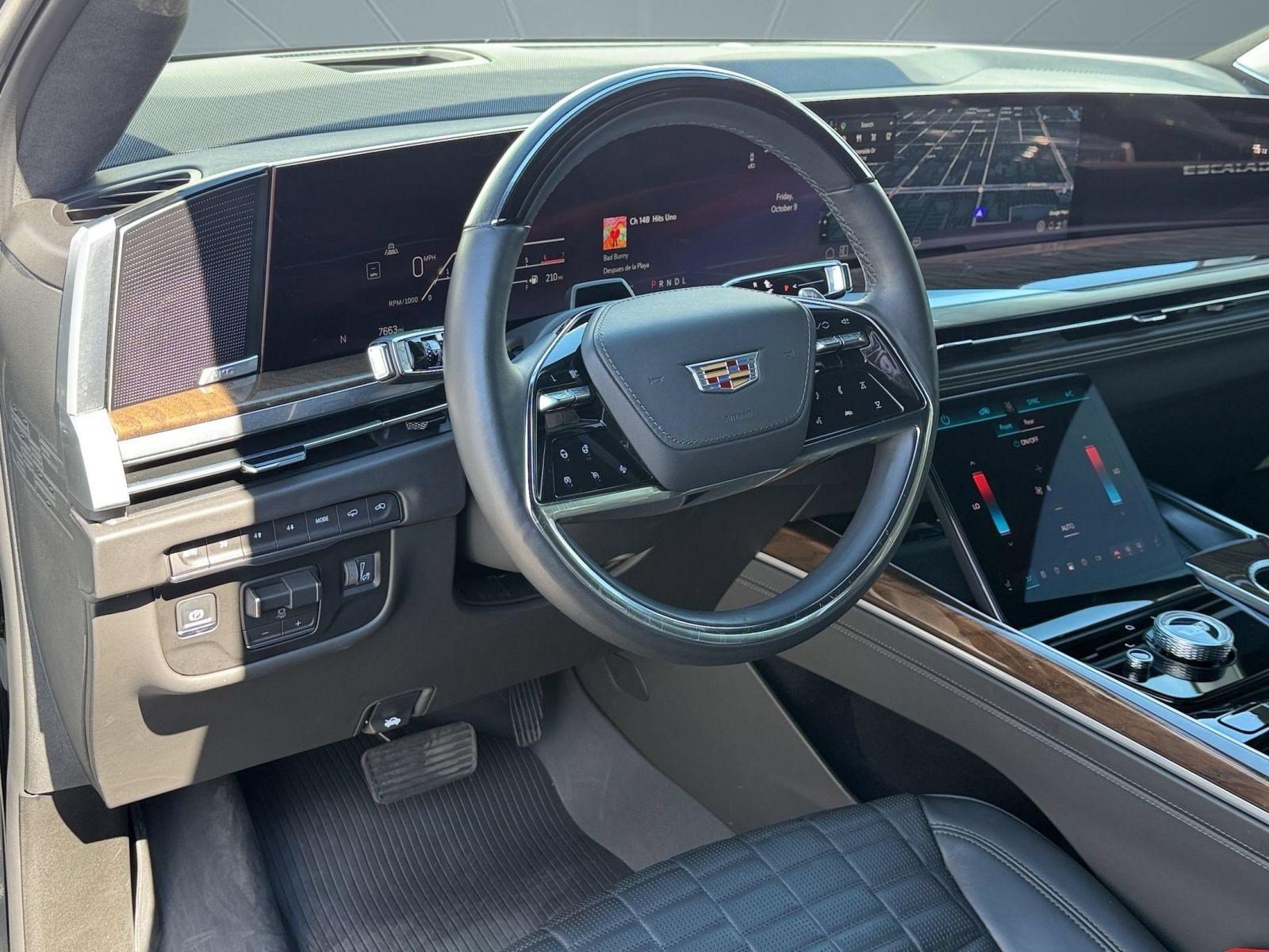 Certified 2026 Cadillac Escalade Platinum Sport w/ LPO, ONYX Package AWD/4WD image 28