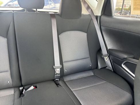 Used 2025 Kia Soul LX w/ LX Technology Package FWD image 35