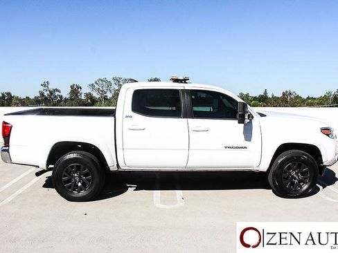 Used 2022 Toyota Tacoma SR5 RWD image 5