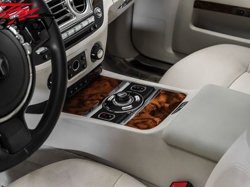 Used 2012 Rolls-Royce Ghost Extended Wheelbase image 29