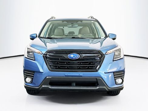 Used 2023 Subaru Forester Limited AWD/4WD image 2