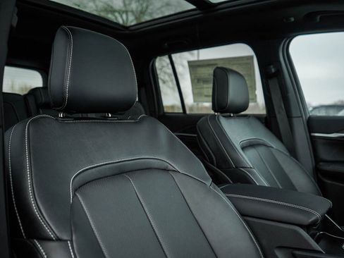 New 2026 Jeep Grand Cherokee Limited image 12