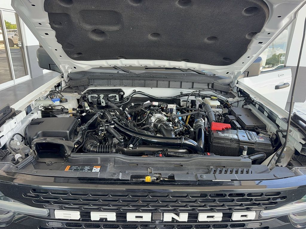 Used 2023 Ford Bronco Wildtrak AWD/4WD image 37