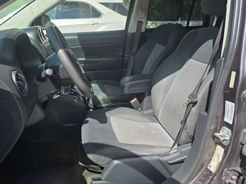 Used 2015 Jeep Compass Sport w/ Power Value Group AWD/4WD image 9