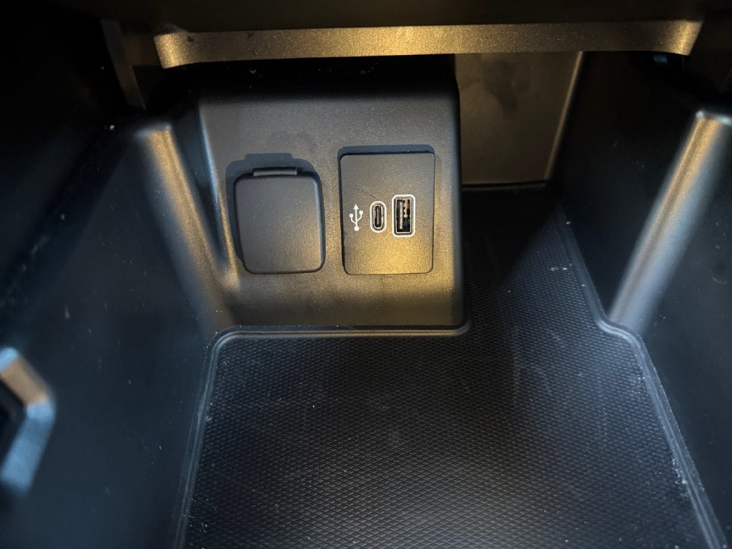 Used 2025 Ford Explorer ST AWD/4WD image 27