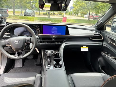 New 2026 Toyota Crown Platinum AWD/4WD image 18