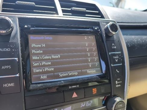 Used 2016 Toyota Camry XLE image 17