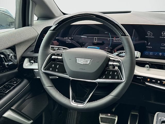 Used 2026 Cadillac Optiq Luxury 2 AWD/4WD image 5