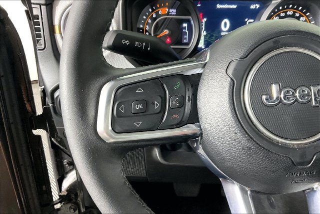 Used 2026 Jeep Wrangler Unlimited Sahara AWD/4WD image 10