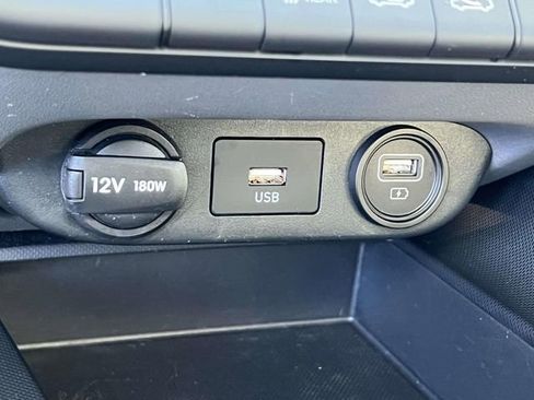 Certified 2023 Hyundai Elantra SEL image 27