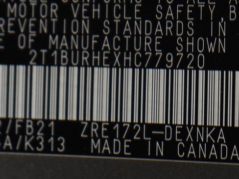 Used 2017 Toyota Corolla LE FWD image 25