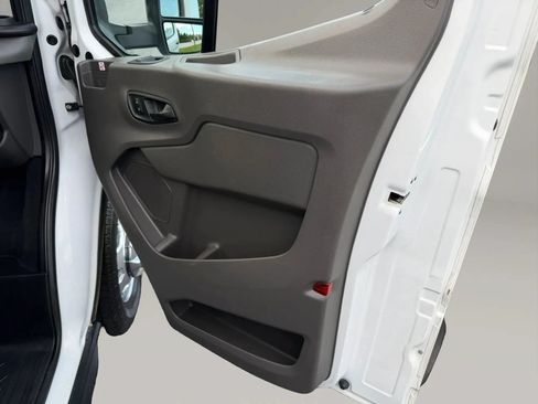 Used 2020 Ford Transit 250 Low Roof AWD image 40