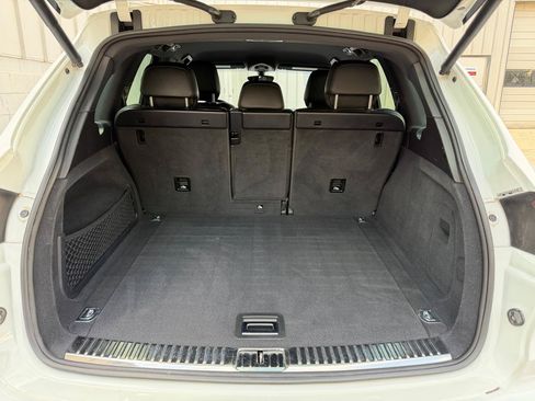 Used 2015 Porsche Cayenne Diesel AWD/4WD image 10