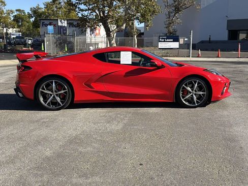Used 2022 Chevrolet Corvette Stingray Coupe w/ 1LT image 3