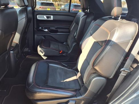 Used 2022 Ford Explorer ST-Line w/ Class IV Trailer Tow Package image 25