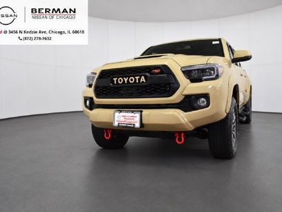 Used 2017 Toyota Tacoma TRD Sport w/ Tow Package (A/T)