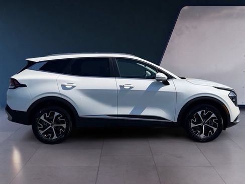 Certified 2023 Kia Sportage EX AWD/4WD image 3