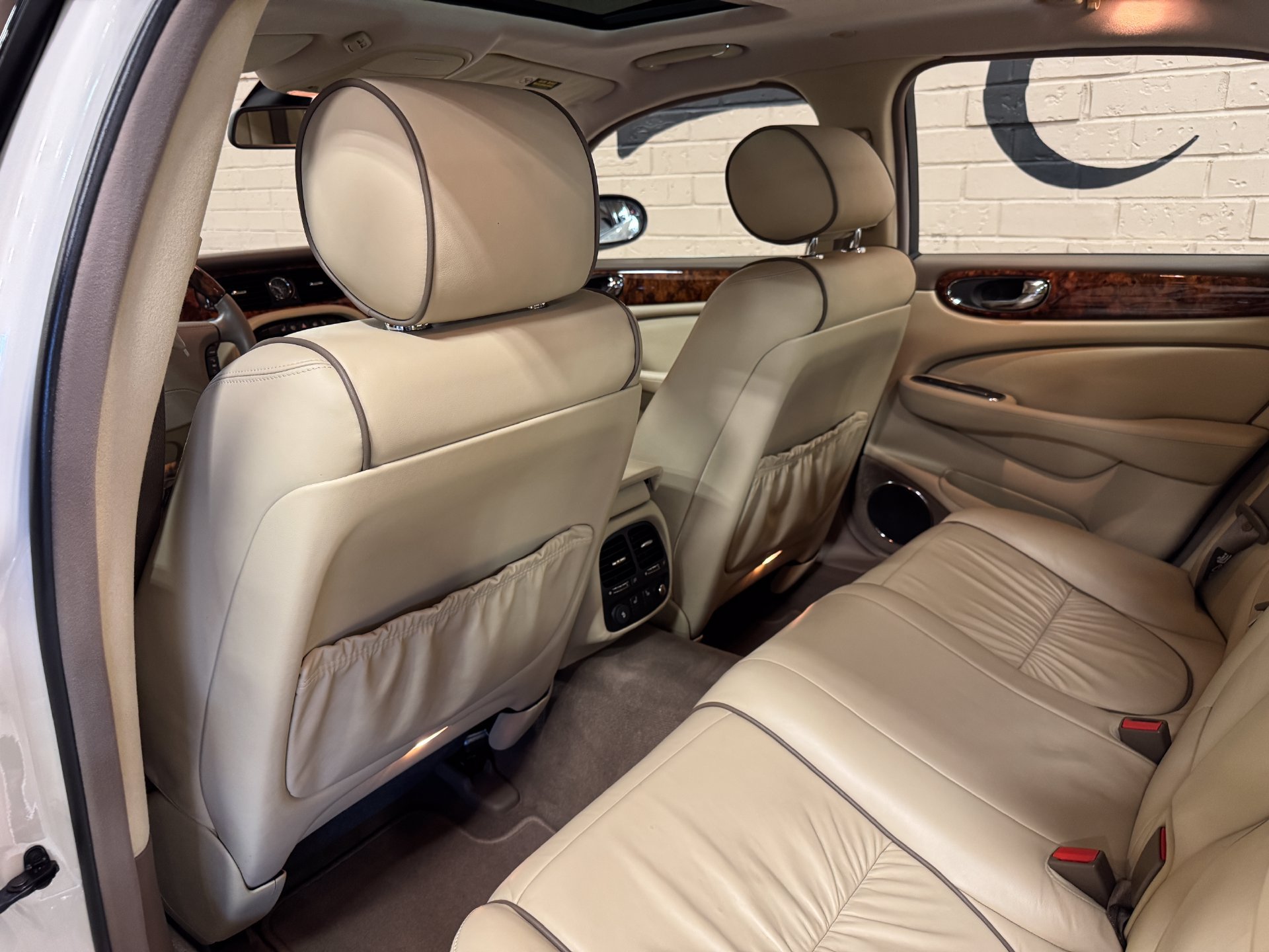Used 2007 Jaguar XJ8 RWD image 38