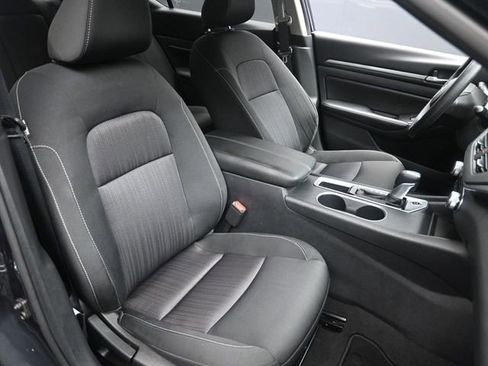 Used 2022 Nissan Altima 2.5 SV image 26