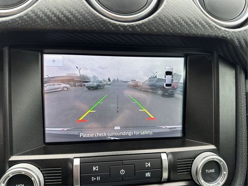 Used 2021 Ford Mustang Coupe image 23