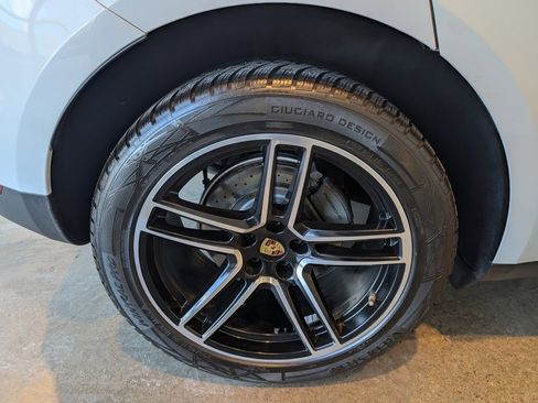 Used 2019 Porsche Macan S image 8