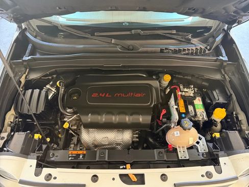 Used 2016 Jeep Renegade Limited AWD/4WD image 24